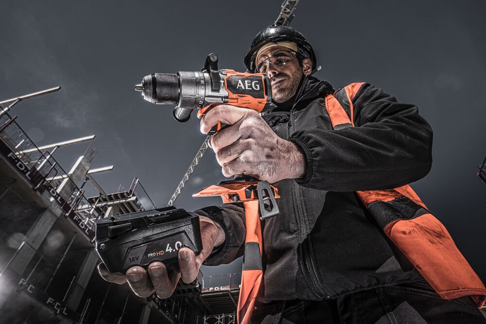 Дрель-шуруповерт ударная аккумуляторная AEG BSB18C3BL-402C, фото 3