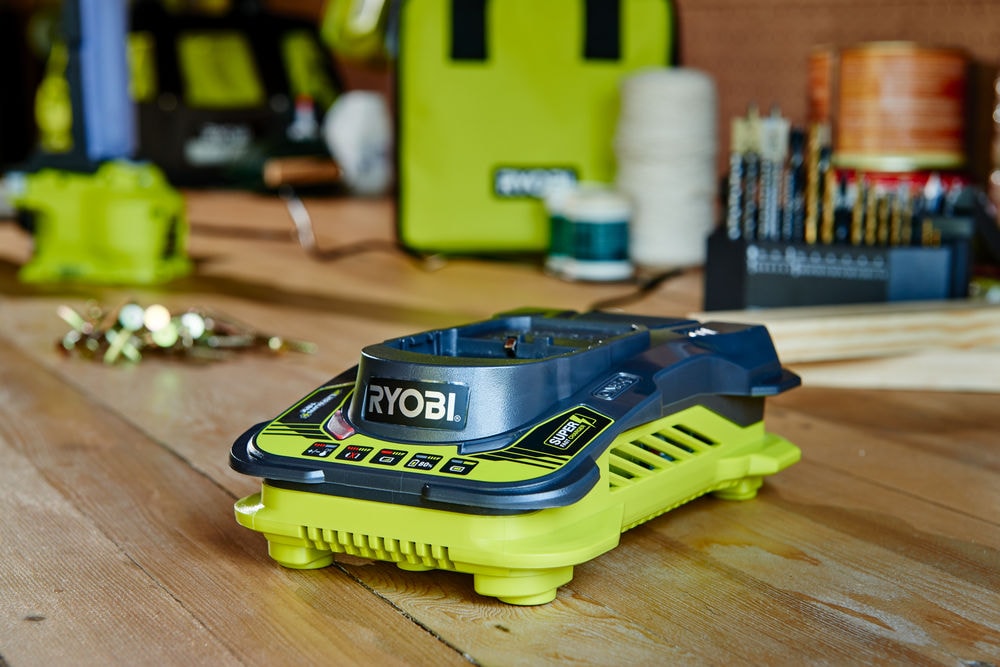 Зарядное устройство RYOBI RC18150 система ONE +, фото 3
