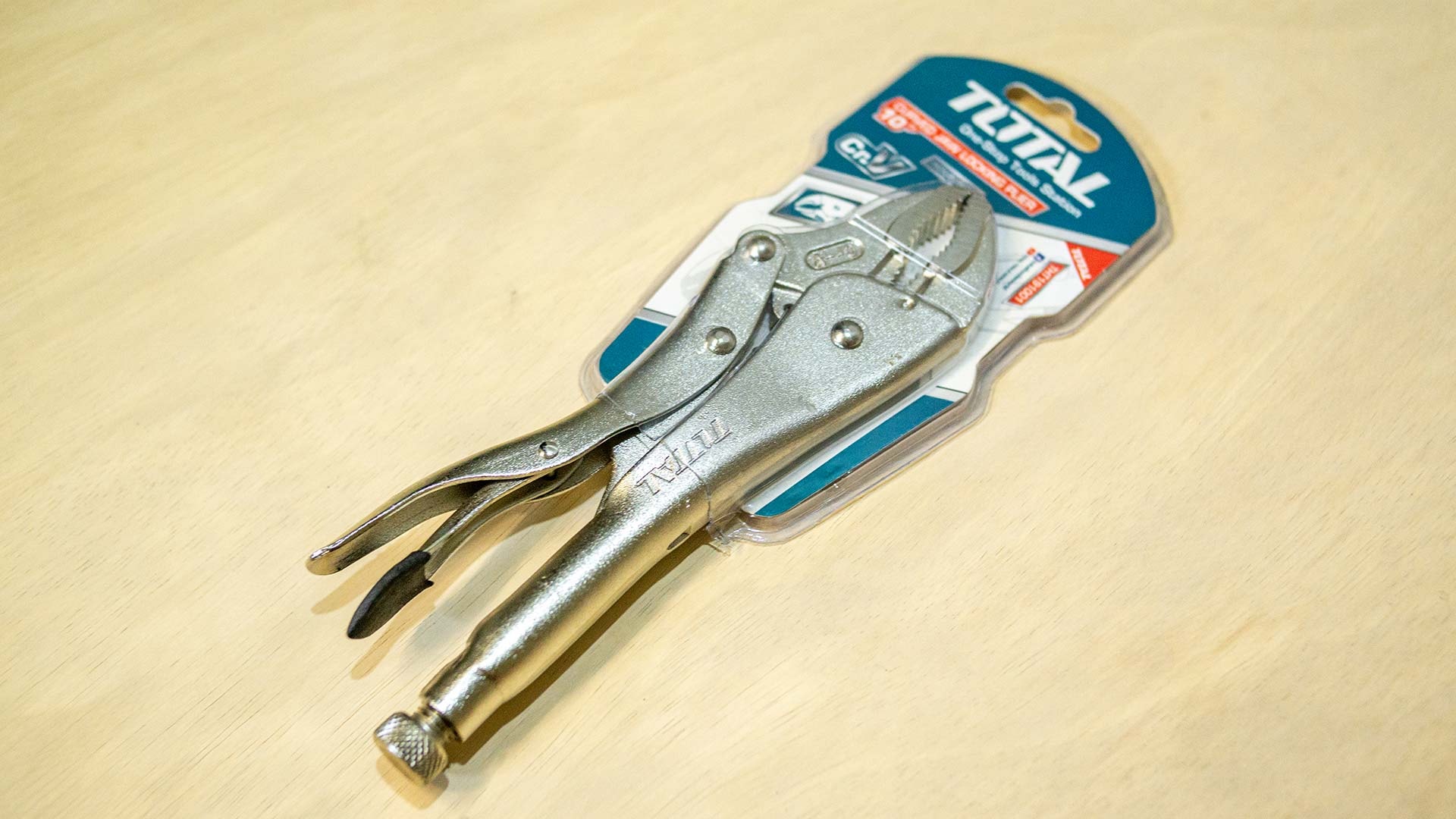 Зажим с фиксатором 250 мм TOTAL изогнутые губки THT191001, фото 3