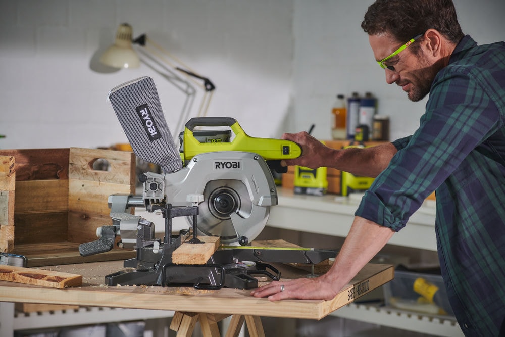 Торцовочная пила RYOBI R18MS216-0 (без батареи) система ONE +, фото 2